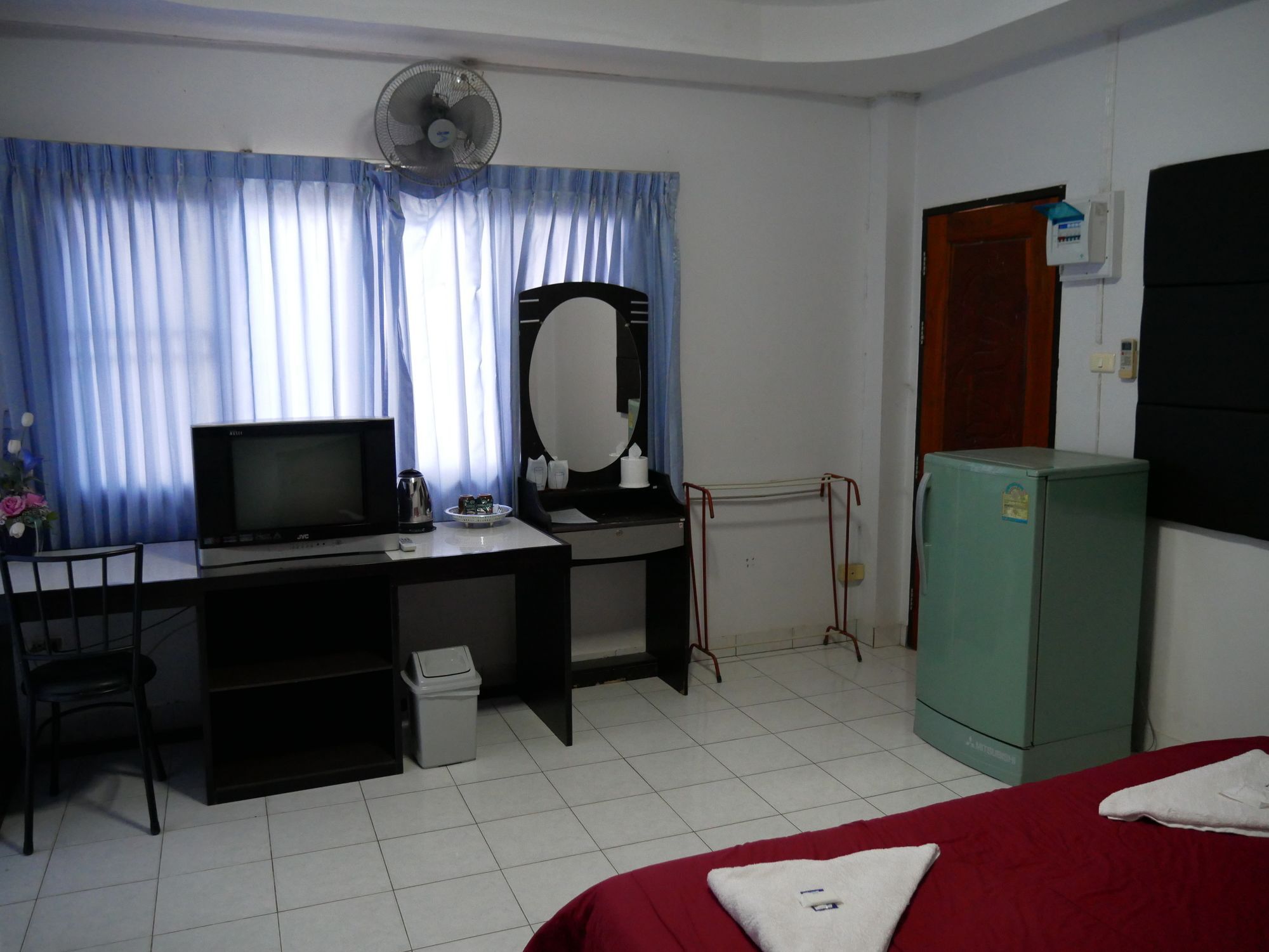 Phuttipong Apartment Khon Kaen Esterno foto